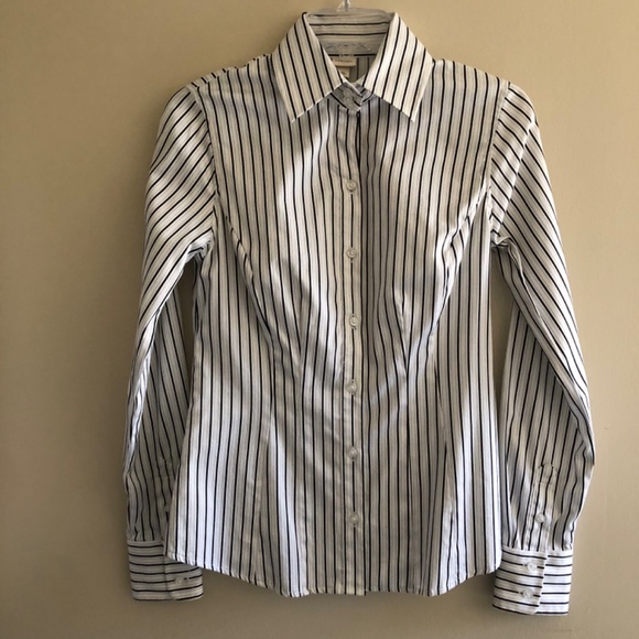 NWOT Striped, Fitted Button Down Blouse - Picture 17 of 17